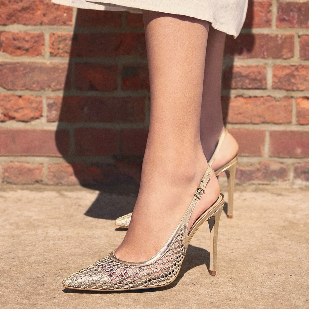 NIB Steve Madden Reyes Woven Slingbacks, size 8.5
